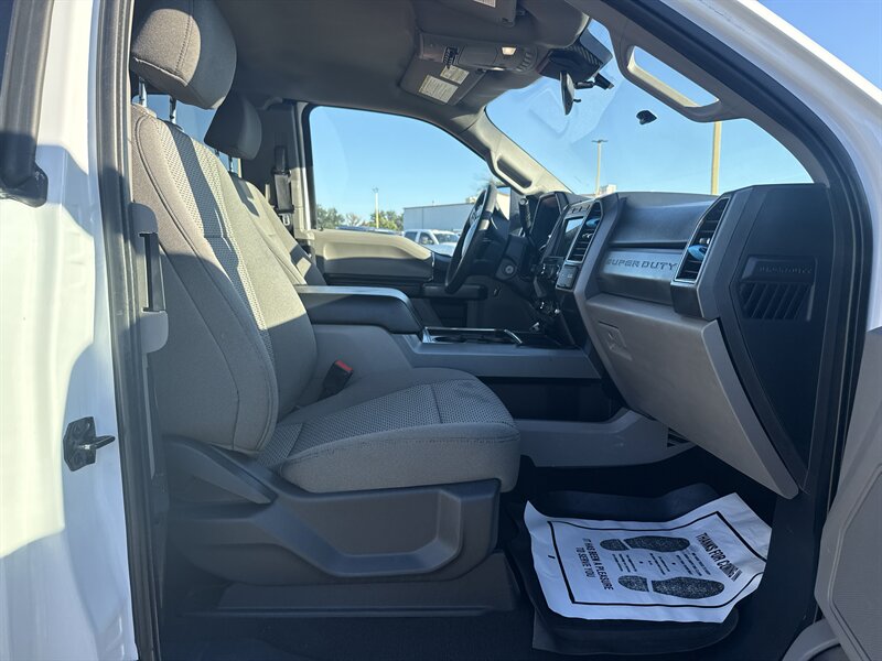 2022 Ford F-250 XLT - Photo 18 - Arlington, TX 76011