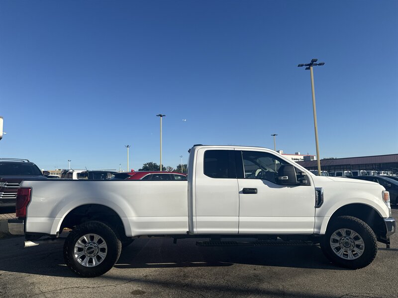 2022 Ford F-250 XLT - Photo 4 - Arlington, TX 76011
