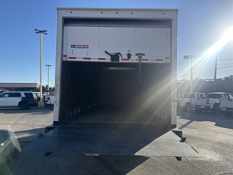 2021 Mitsubishi Fuso FE180 FE - Photo 10 - Arlington, TX 76011