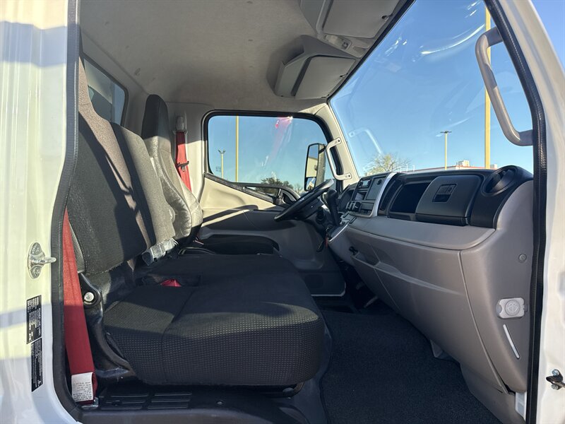 2021 Mitsubishi Fuso FE180 FE - Photo 18 - Arlington, TX 76011