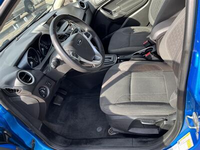 2014 Ford Fiesta SE   - Photo 9 - Mount Clemens, MI 48043