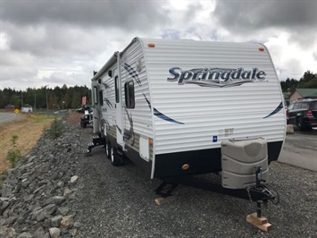 2013 Springdale 25 foot trailer Keystone   - Photo 1 - Coombs, BC V0R 1M0