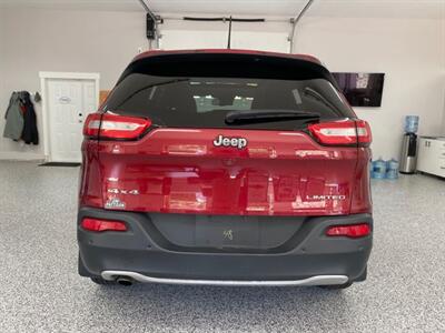 2015 Jeep Cherokee Limited 4x4 Fully Loaded Sunroof Leather Blind Spo   - Photo 7 - Coombs, BC V0R 1M0