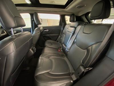 2015 Jeep Cherokee Limited 4x4 Fully Loaded Sunroof Leather Blind Spo   - Photo 26 - Coombs, BC V0R 1M0