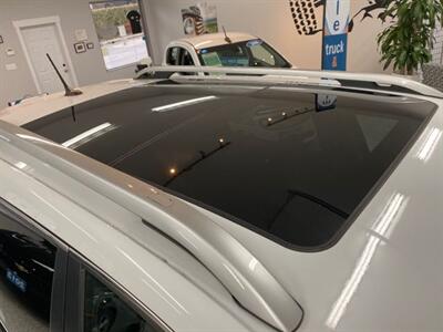 2014 Jeep Cherokee Latitude 4x4 V6 Panoramic Roof New Tires New Brake   - Photo 12 - Coombs, BC V0R 1M0
