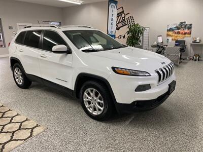 2014 Jeep Cherokee Latitude 4x4 V6 Panoramic Roof New Tires New Brake   - Photo 24 - Coombs, BC V0R 1M0