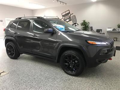 2017 Jeep Cherokee Trailhawk  Loaded with Extra Warranty until 2022   - Photo 23 - Coombs, BC V0R 1M0