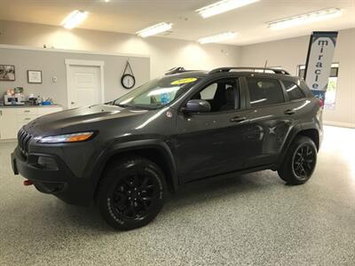 2017 Jeep Cherokee Trailhawk  Loaded with Extra Warranty until 2022   - Photo 1 - Coombs, BC V0R 1M0