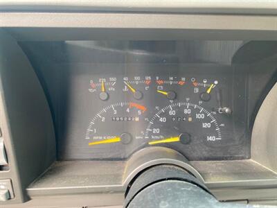 1994 Chevrolet 1500 StepSide 2WD 6 Cylinder 5 speed standard   - Photo 10 - Coombs, BC V0R 1M0