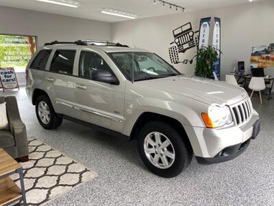 2008 Jeep Grand Cherokee Laredo 4x4 Turbo Diesel Navi Roof with182000 kms   - Photo 12 - Coombs, BC V0R 1M0