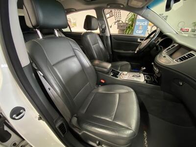 2012 Hyundai Genesis V8 R-Spec  Full Luxury only 84000 kms   - Photo 37 - Coombs, BC V0R 1M0