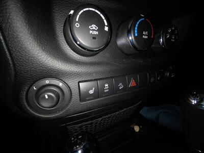 2011 Jeep Wrangler Rubicon 4x4 only 36800 kms No Accidents   - Photo 8 - Coombs, BC V0R 1M0