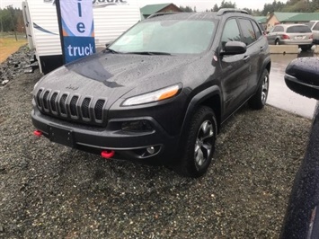 2017 Jeep Cherokee Trailhawk   - Photo 1 - Coombs, BC V0R 1M0