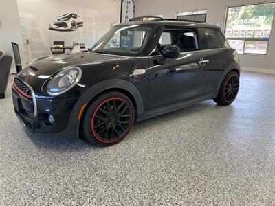 2016 MINI Cooper S Autom Panoramic Roof Leather Heated Seats   - Photo 1 - Coombs, BC V0R 1M0