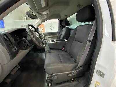 2011 Chevrolet Silverado 1500 Reg Cab with Power Options   - Photo 5 - Coombs, BC V0R 1M0