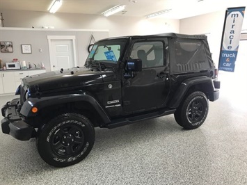 2018 Jeep Wrangler Sport 4x4 Automatic Extended warranty   - Photo 1 - Coombs, BC V0R 1M0