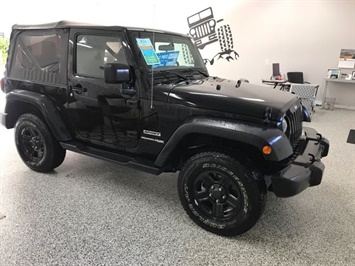 2018 Jeep Wrangler Sport 4x4 Automatic Extended warranty   - Photo 11 - Coombs, BC V0R 1M0