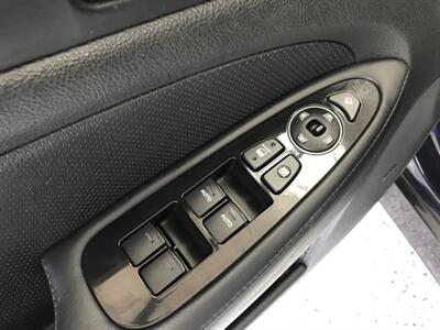2013 Hyundai Genesis 5.0L R-Spec Leather, Sunroof, Lane Departure   - Photo 17 - Coombs, BC V0R 1M0