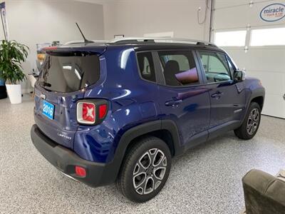 2016 Jeep Renegade Full Load 4x4 $149 bi-weekly with 2000 down oacwn   - Photo 20 - Coombs, BC V0R 1M0