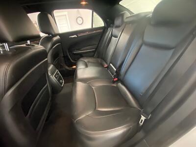 2013 Chrysler 300 Series V6 with Panoramic Roof and Heated Leather Seats   - Photo 22 - Coombs, BC V0R 1M0