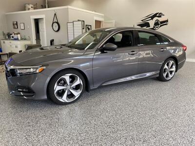 2018 Honda Accord Touring 2.0 Fully Loaded Accident Free  Touring 2.0 Turbo - Photo 1 - Coombs, BC V0R 1M0