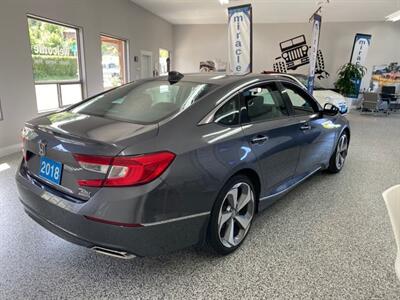 2018 Honda Accord Touring 2.0 Fully Loaded Accident Free  Touring 2.0 Turbo - Photo 24 - Coombs, BC V0R 1M0