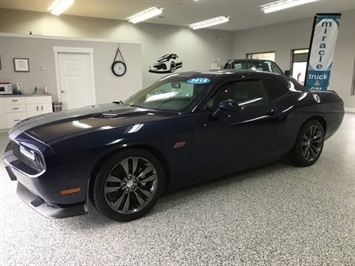 2013 Dodge Challenger SRT8 392 with 6 speed Manual Sunroof Leather Navi   - Photo 15 - Coombs, BC V0R 1M0