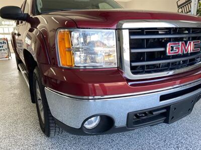 2009 GMC Sierra 1500 Crew Cab 4x4 only 114000 kms Backup Cam   - Photo 36 - Coombs, BC V0R 1M0