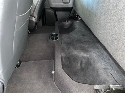 2015 RAM 1500 SLT with Leather and New tires 6 Passenger   - Photo 21 - Coombs, BC V0R 1M0