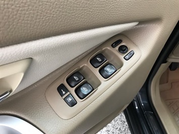 2012 Volvo XC90 3.2 AWD 7 Passenger Blind Spot Monitor   - Photo 13 - Coombs, BC V0R 1M0