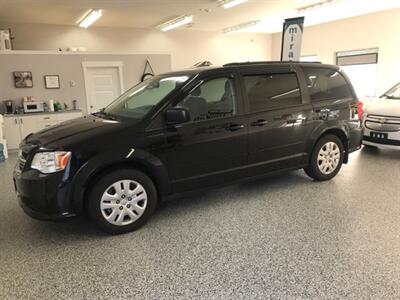 2017 Dodge Grand Caravan SXT Full StowNGo Rear DVD only 8500 kms Ext Warr   - Photo 1 - Coombs, BC V0R 1M0