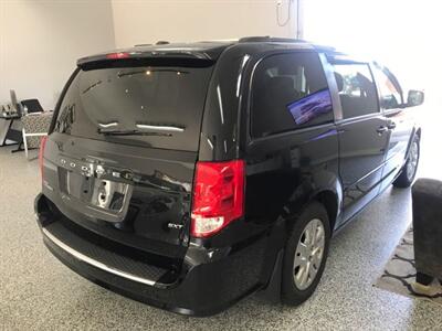 2017 Dodge Grand Caravan SXT Full StowNGo Rear DVD only 8500 kms Ext Warr   - Photo 18 - Coombs, BC V0R 1M0