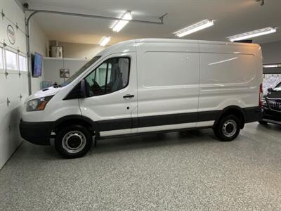 2018 Ford Transit Cargo Transit 250 Medium Roof 148inch WB One Owner Local   - Photo 1 - Coombs, BC V0R 1M0