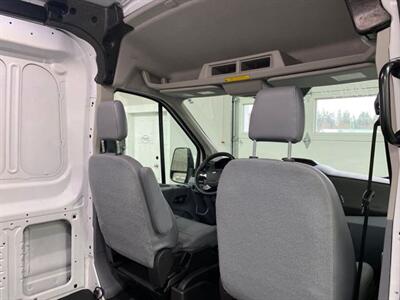 2018 Ford Transit Cargo Transit 250 Medium Roof 148inch WB One Owner Local   - Photo 25 - Coombs, BC V0R 1M0