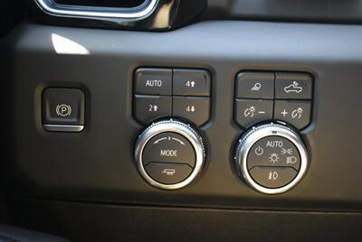 2024 GMC Sierra 3500 Denali LIFTED DIESEL TRUCK 4X4 LOADED - Photo 16 - Gresham, OR 97030