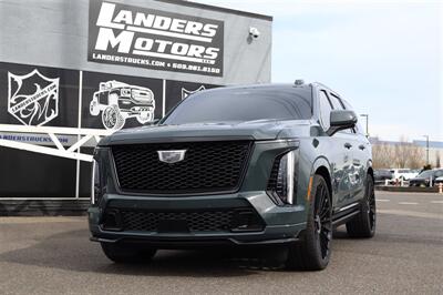 2026 Cadillac Escalade-V V-SERIES 6.2L SUPER  6.2L SUPER CHARGED 26 " RIMS SUPER CRUISE LOADED - Photo 1 - Gresham, OR 97030