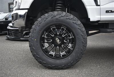 2023 Ford F-250 Lariat  LIFTED DIESEL TRUCK 4X4 LOADED - Photo 10 - Gresham, OR 97030