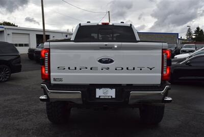 2023 Ford F-250 Lariat  LIFTED DIESEL TRUCK 4X4 LOADED - Photo 4 - Gresham, OR 97030
