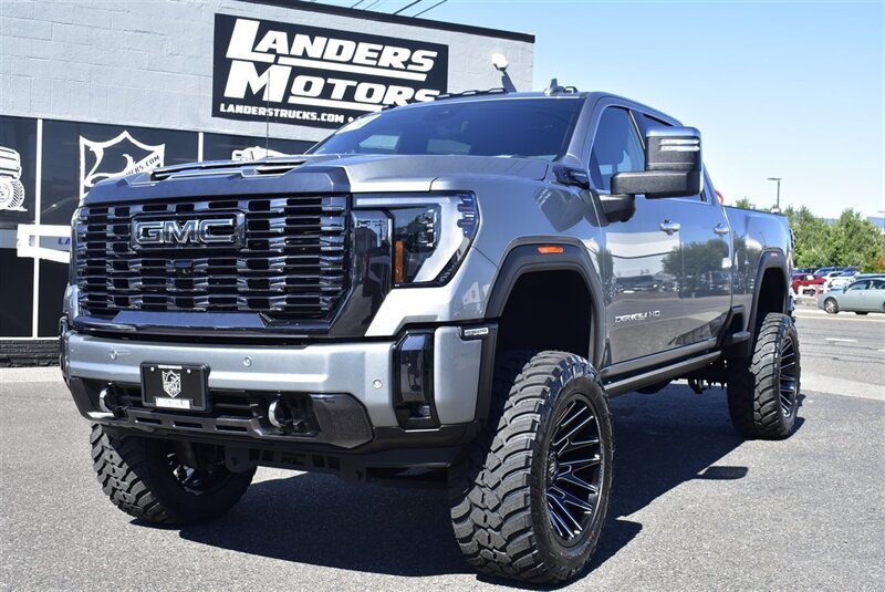 2024 GMC Sierra 2500 Denali Ultimate  LIFTED DIESEL TRUCK 4X4 LOADED