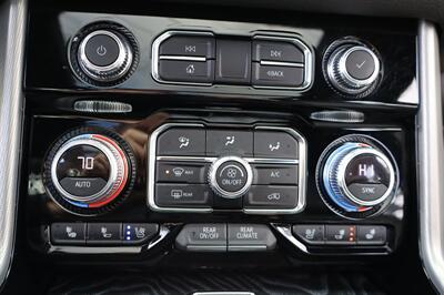 2022 GMC Yukon Denali  6.2L 4X4 6 PASSANGER 3RD ROW LOADED - Photo 28 - Gresham, OR 97030