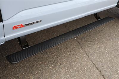 2025 Ford F-450 Super Duty PLATINUM PLUS F-450 LVLED ON 22 " FORGED RIMS AND 37 " TIRES 45 MILES LOADED - Photo 12 - Gresham, OR 97030