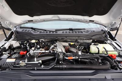 2025 Ford F-450 Super Duty PLATINUM PLUS F-450 LVLED ON 22 " FORGED RIMS AND 37 " TIRES 45 MILES LOADED - Photo 9 - Gresham, OR 97030