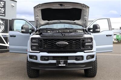 2025 Ford F-450 Super Duty PLATINUM PLUS F-450 LVLED ON 22 " FORGED RIMS AND 37 " TIRES 45 MILES LOADED - Photo 40 - Gresham, OR 97030