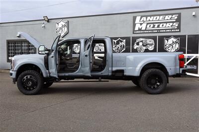 2025 Ford F-450 Super Duty PLATINUM PLUS F-450 LVLED ON 22 " FORGED RIMS AND 37 " TIRES 45 MILES LOADED - Photo 33 - Gresham, OR 97030