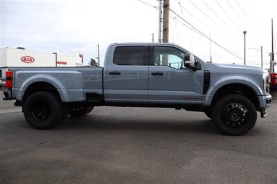 2025 Ford F-450 Super Duty PLATINUM PLUS F-450 LVLED ON 22 " FORGED RIMS AND 37 " TIRES 45 MILES LOADED - Photo 6 - Gresham, OR 97030