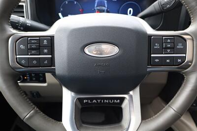 2025 Ford F-450 Super Duty PLATINUM PLUS F-450 LVLED ON 22 " FORGED RIMS AND 37 " TIRES 45 MILES LOADED - Photo 18 - Gresham, OR 97030