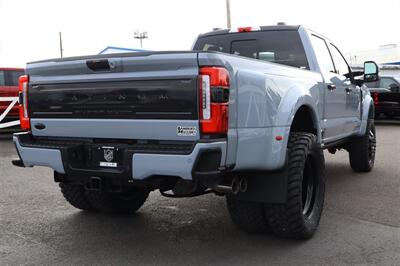 2025 Ford F-450 Super Duty PLATINUM PLUS F-450 LVLED ON 22 " FORGED RIMS AND 37 " TIRES 45 MILES LOADED - Photo 5 - Gresham, OR 97030