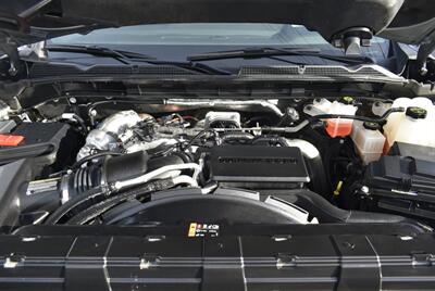 2025 GMC Sierra 3500 AT4  LIFTED DIESEL TRUCK 4X4 LOADED - Photo 9 - Gresham, OR 97030