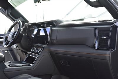 2025 GMC Sierra 3500 AT4  LIFTED DIESEL TRUCK 4X4 LOADED - Photo 31 - Gresham, OR 97030