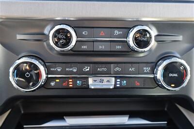 2025 Ford F-350 Platinum plus LIFTED DIESEL TRUCK 4X4 LOADED - Photo 28 - Gresham, OR 97030